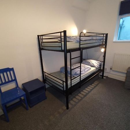 Ocean Backpackers Self-Catering Hostel Ilfracombe Exteriör bild