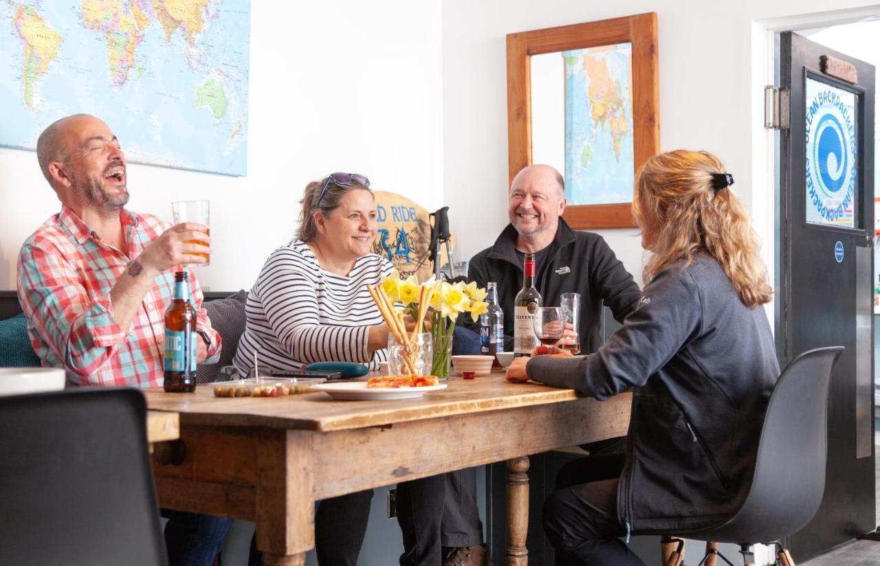 Ocean Backpackers Self-Catering Hostel Ilfracombe Exteriör bild