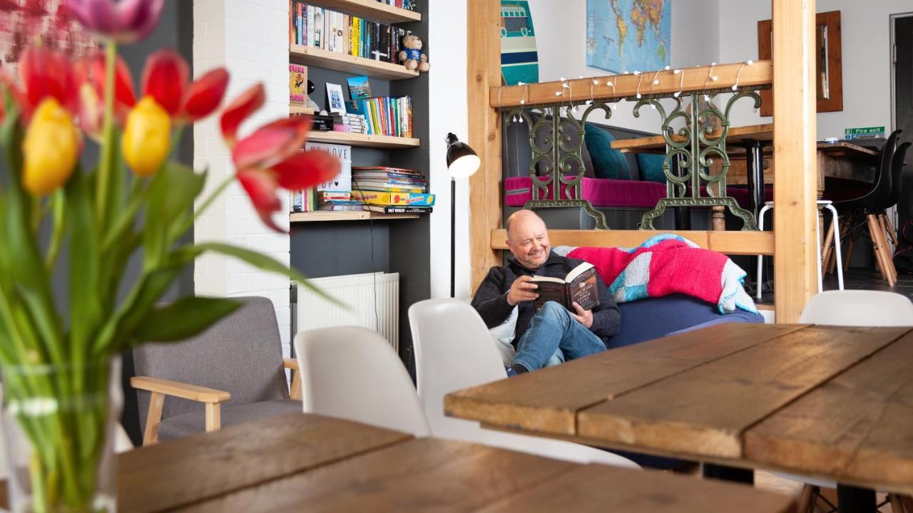 Ocean Backpackers Self-Catering Hostel Ilfracombe Exteriör bild