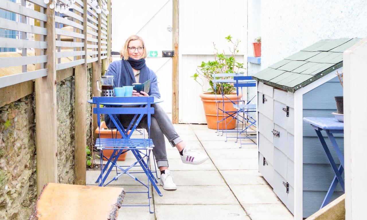 Ocean Backpackers Self-Catering Hostel Ilfracombe Exteriör bild