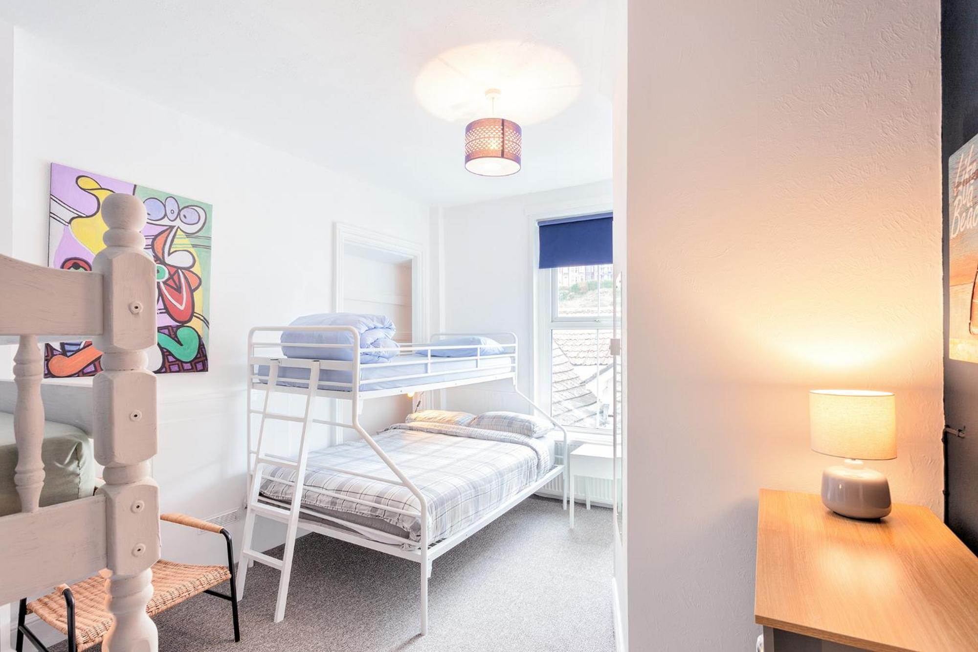 Ocean Backpackers Self-Catering Hostel Ilfracombe Exteriör bild