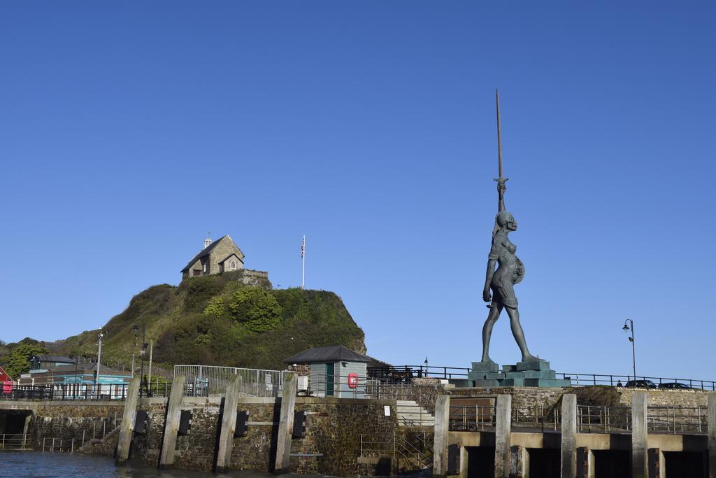 Ocean Backpackers Vandrarhem Ilfracombe Exteriör bild